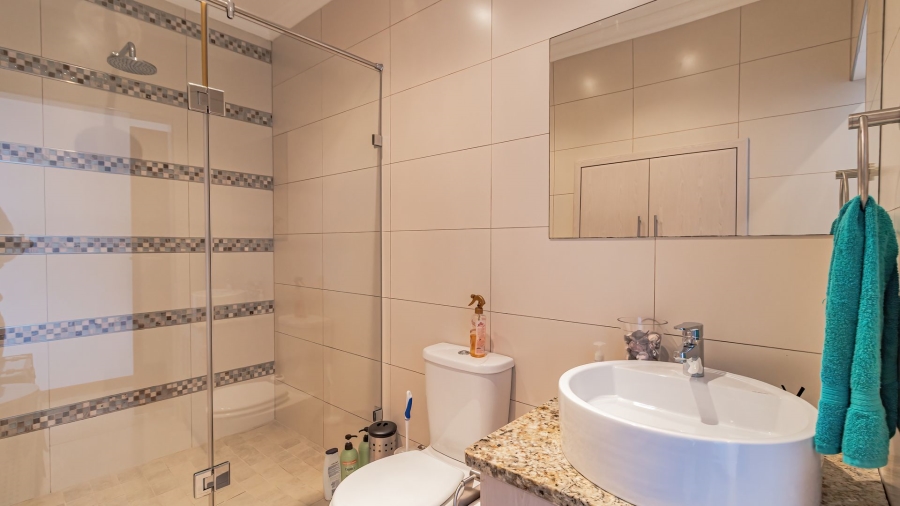 4 Bedroom Property for Sale in Blue Lagoon Western Cape